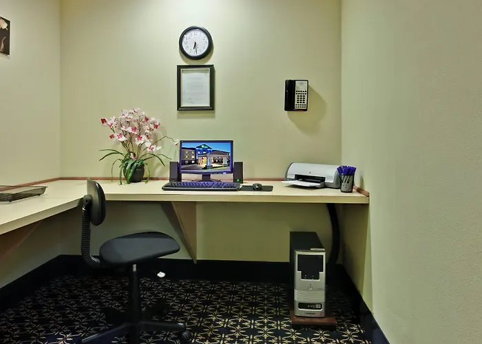 Holiday Inn Express Hotel & Suites Paragould By Ihg
